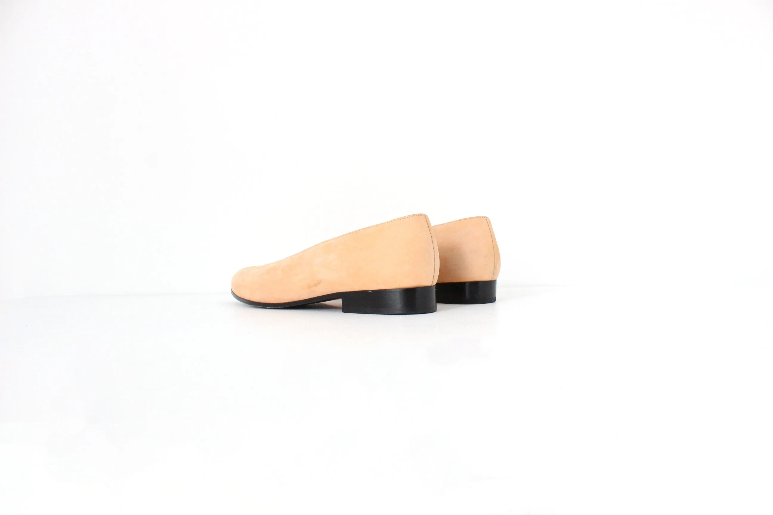 80s Robert Clergerie France Peach Suede Round Toe Ballet Flats ~ Euro 38