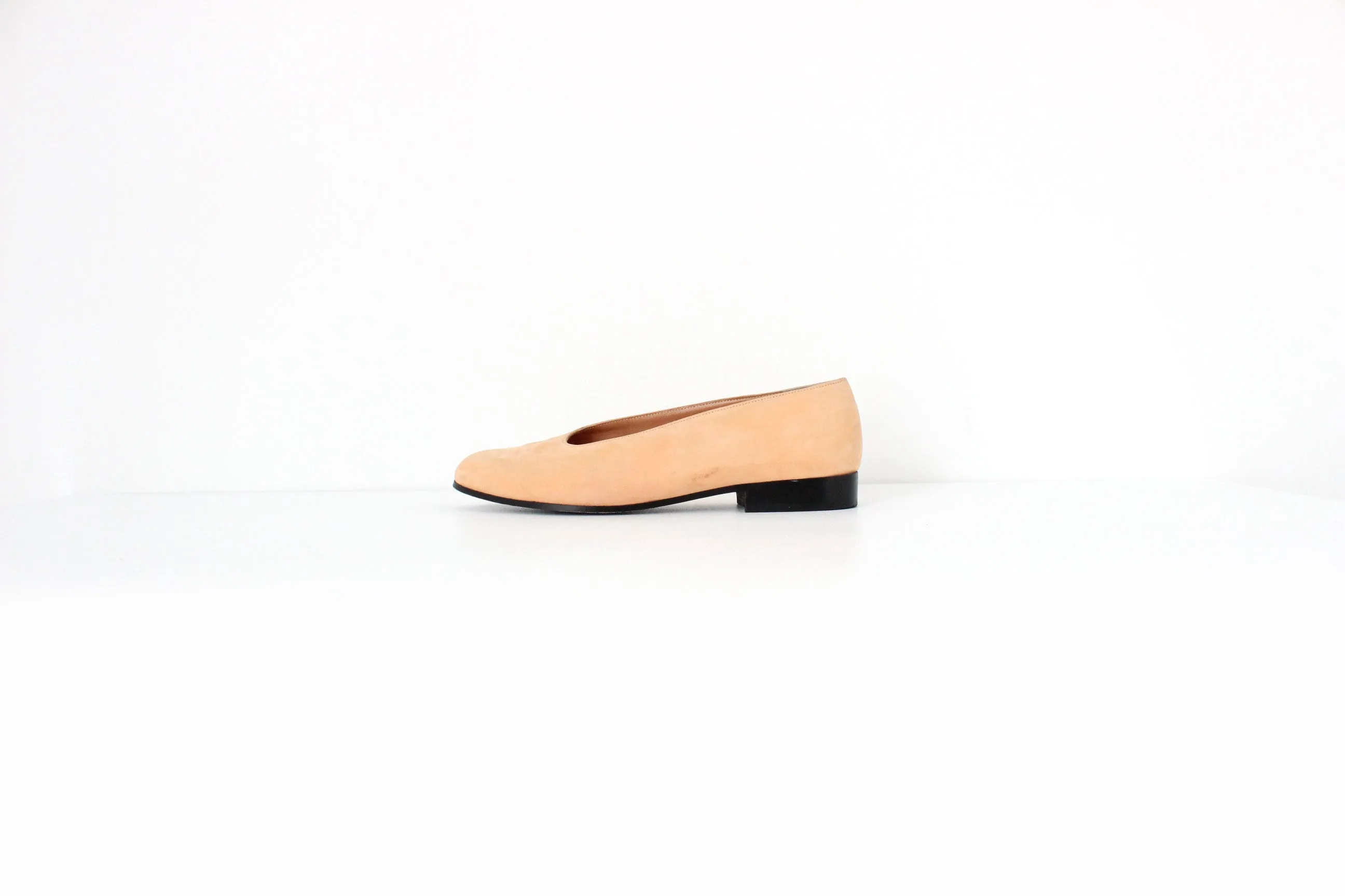 80s Robert Clergerie France Peach Suede Round Toe Ballet Flats ~ Euro 38