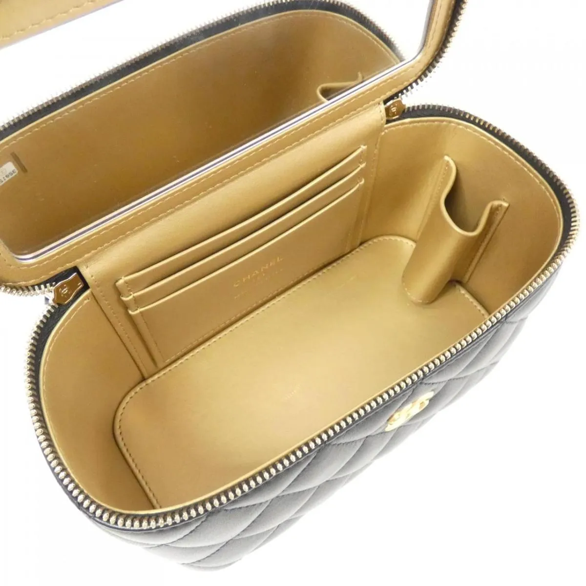 CHANEL AP2303 SHOULDER BAG