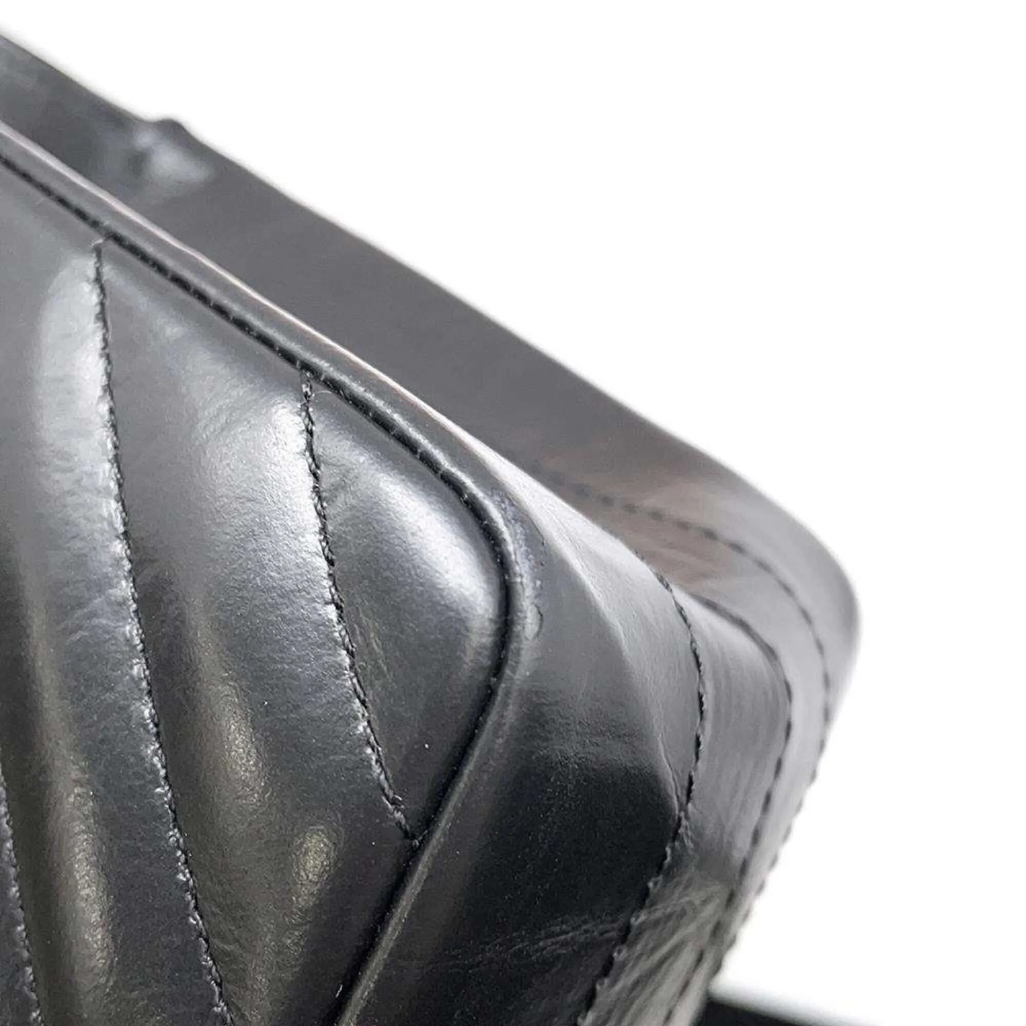 Chanel Chain Shoulder Bag 2.55 Chevron V-Stitch Calfskin CHANEL 2way Single Flap Black