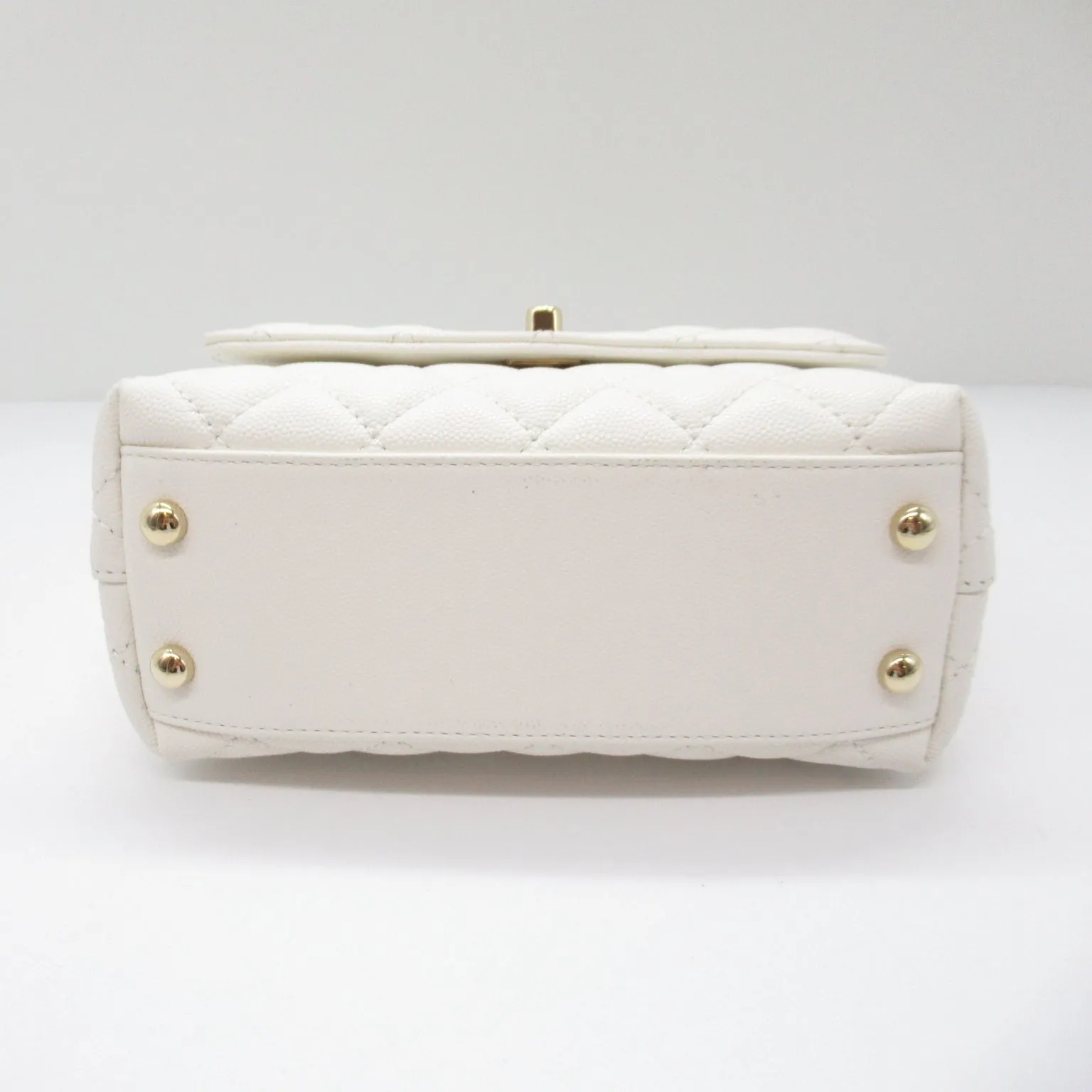 Chanel Coco Handle Matrasse 2w Shoulder Bag 2way Shoulder Bag Caviar S  White AS2215