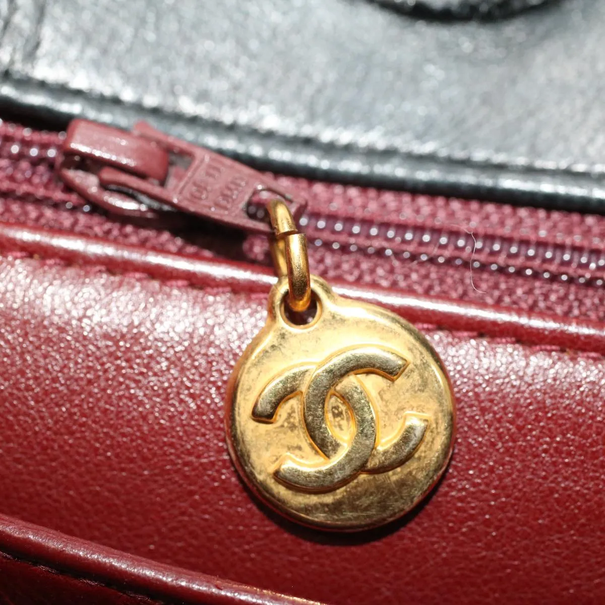 CHANEL Diana Matelasse Turn Lock Shoulder Bag Lamb Skin Black CC Auth 51272A