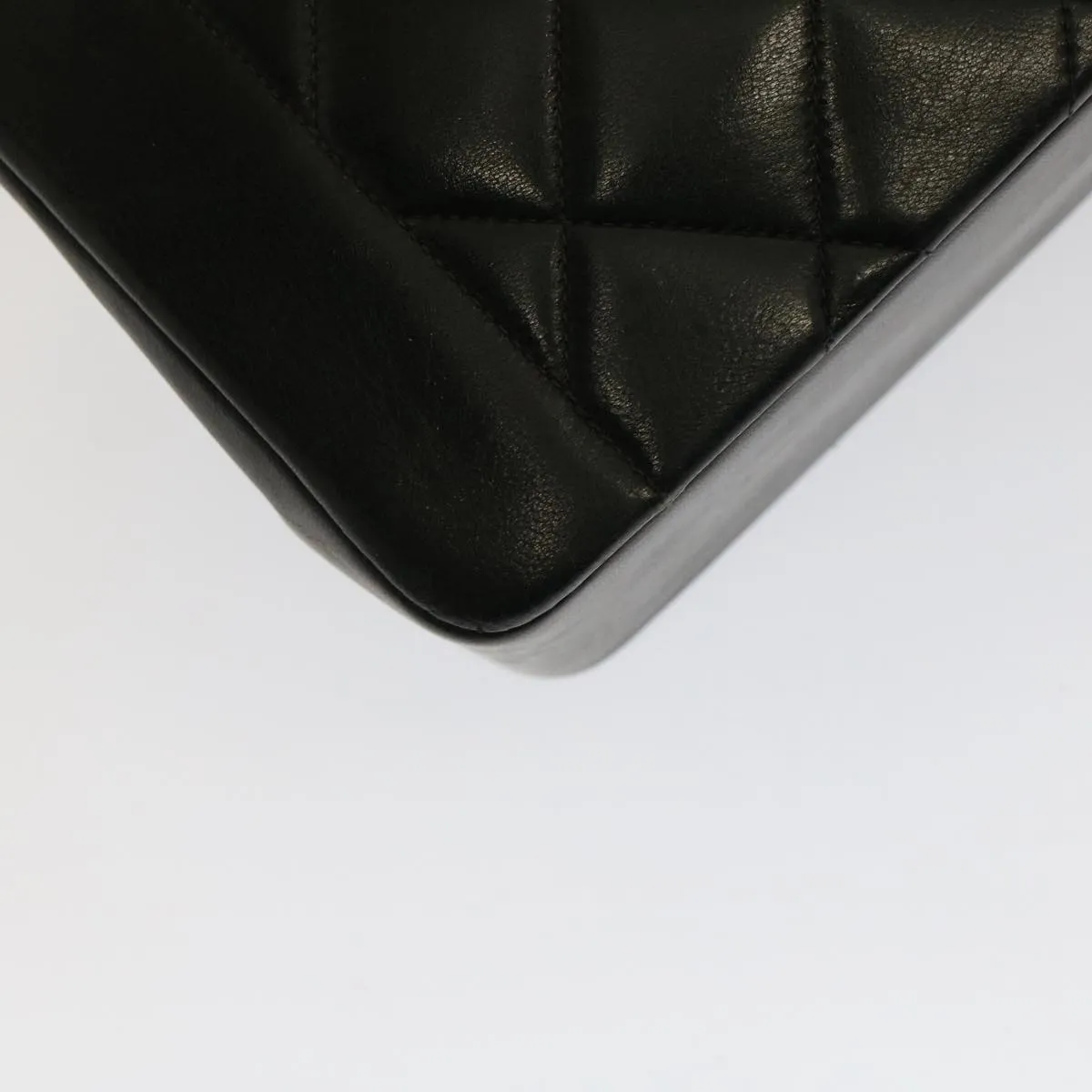 CHANEL Diana Matelasse Turn Lock Shoulder Bag Lamb Skin Black CC Auth 51272A