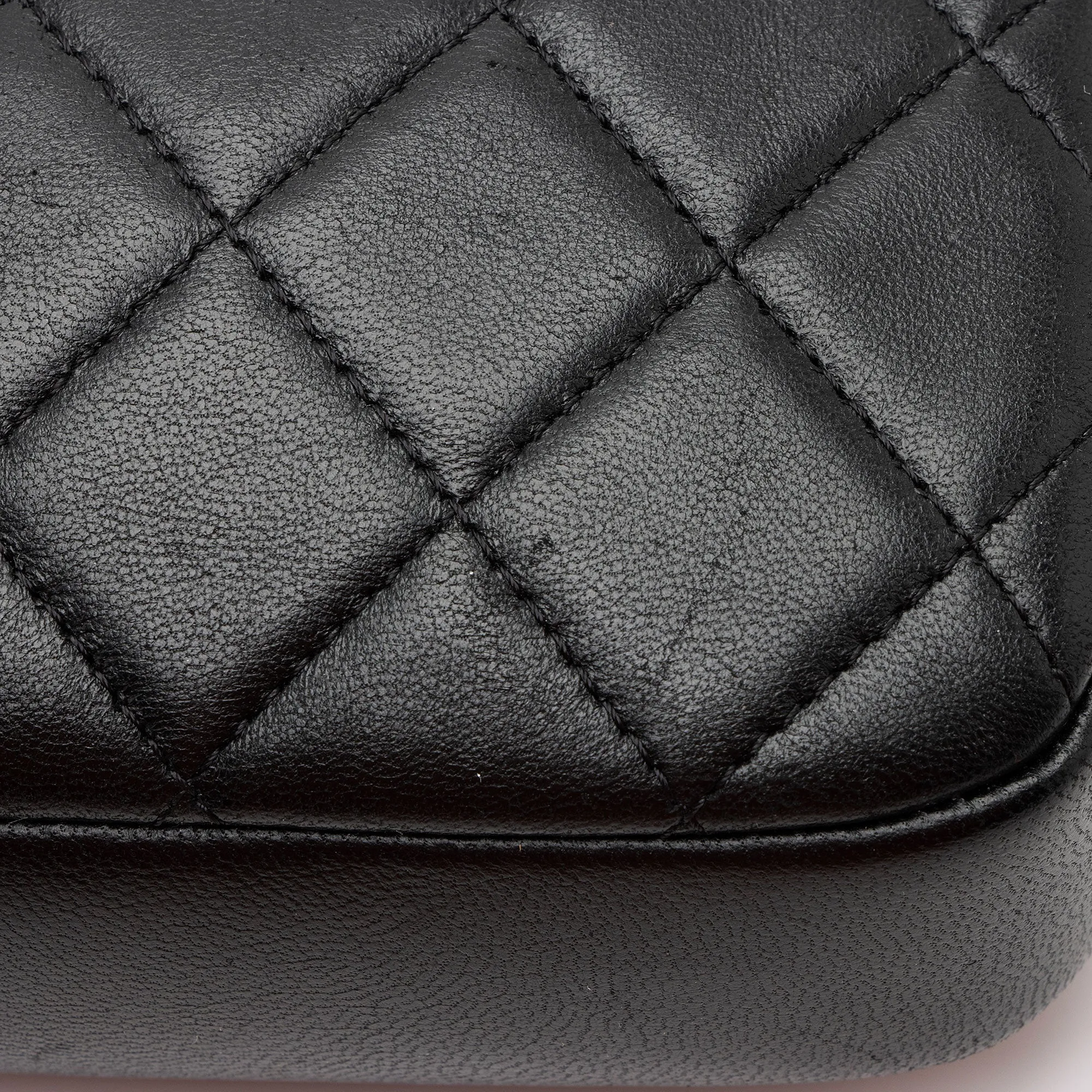 Chanel Lambskin Curvy Small Cosmetic Pouch (SHF-bKQqBi)