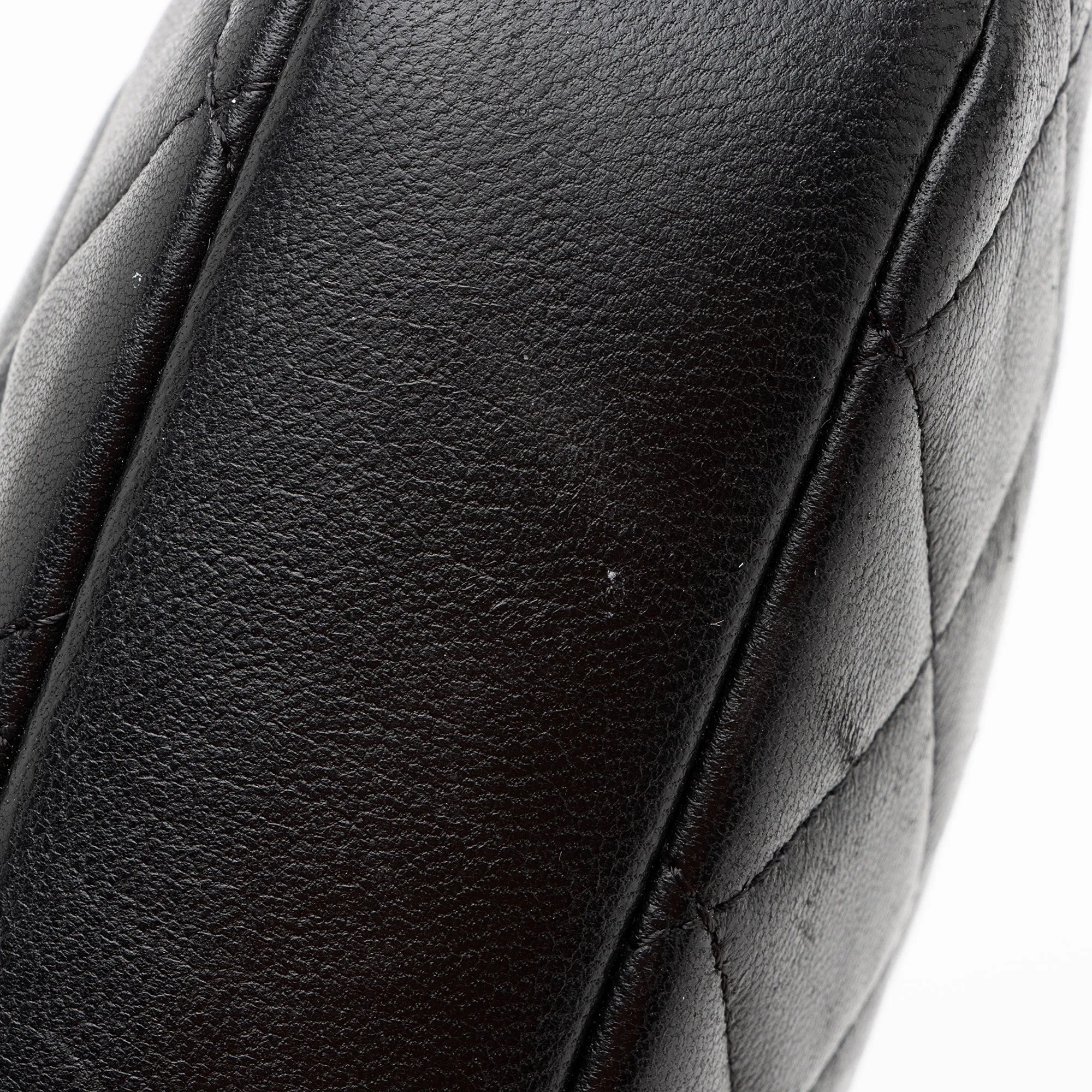 Chanel Lambskin Curvy Small Cosmetic Pouch (SHF-bKQqBi)