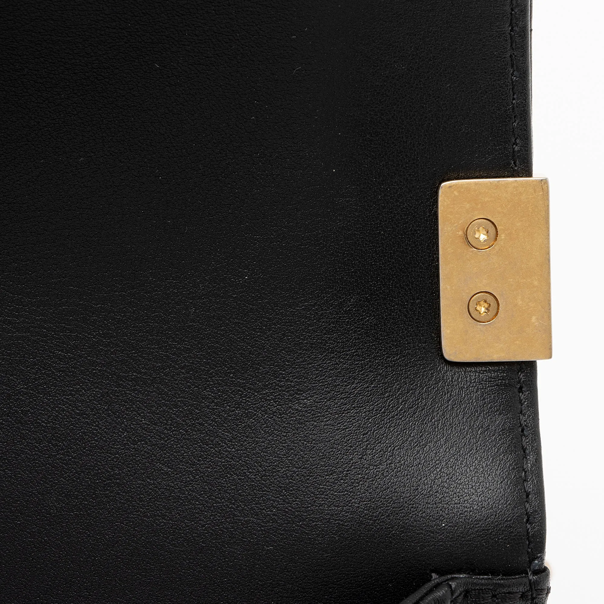 Chanel Lambskin Old Medium Boy Bag (SHF-QJr6Pf)