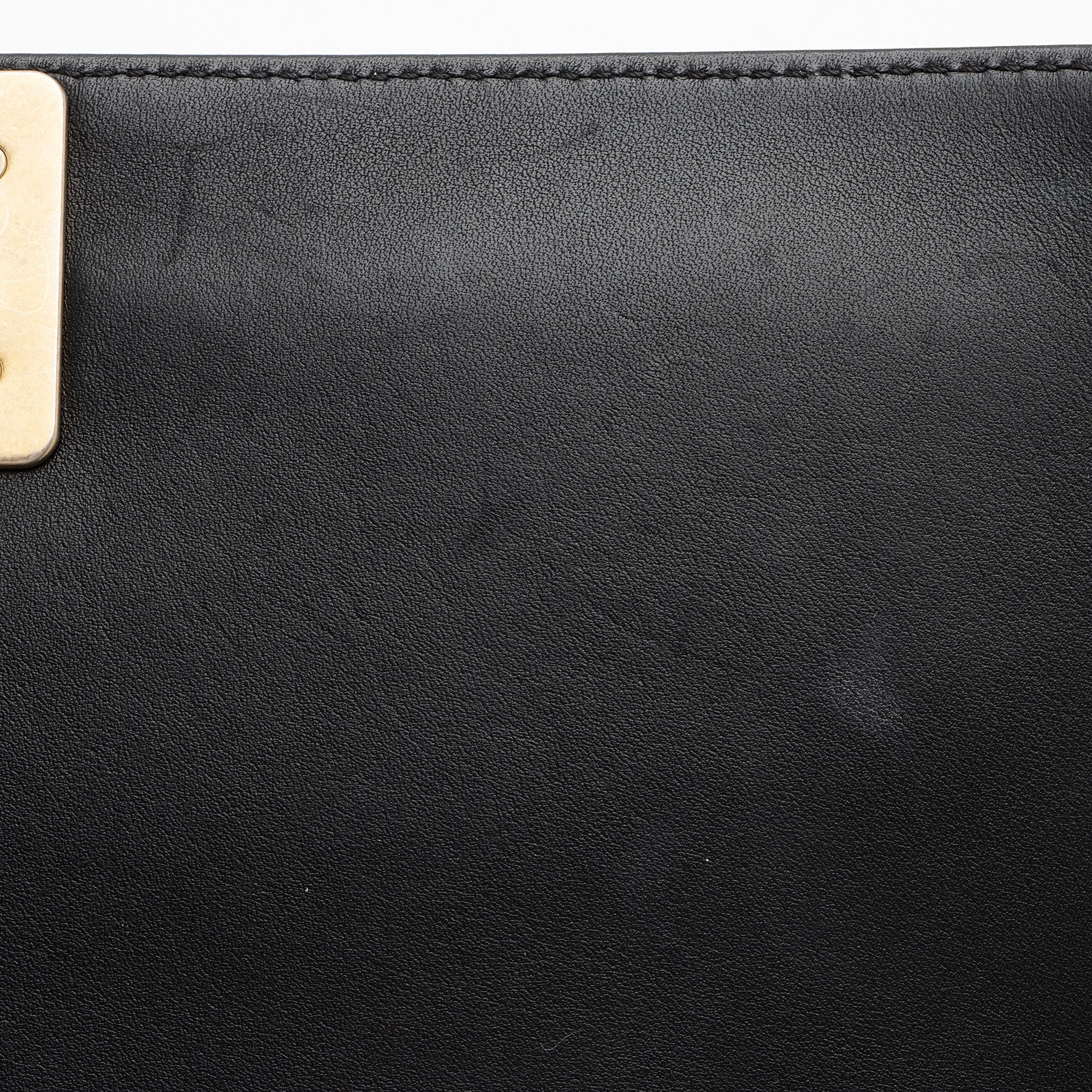 Chanel Lambskin Old Medium Boy Bag (SHF-QJr6Pf)