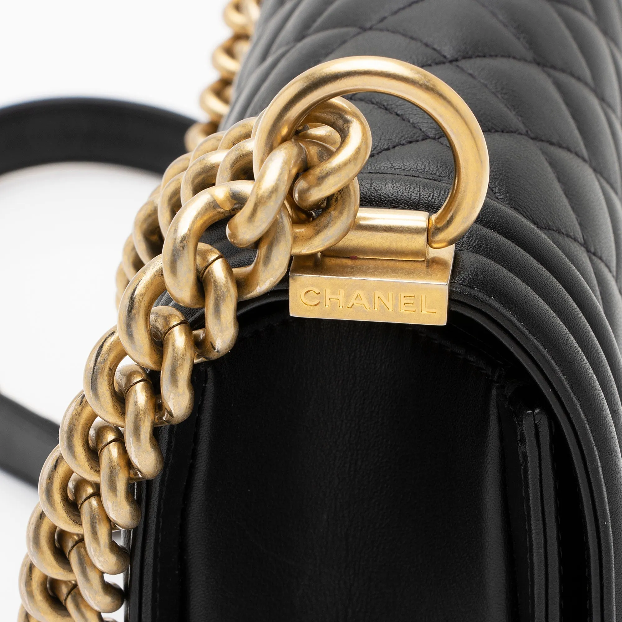 Chanel Lambskin Old Medium Boy Bag (SHF-QJr6Pf)