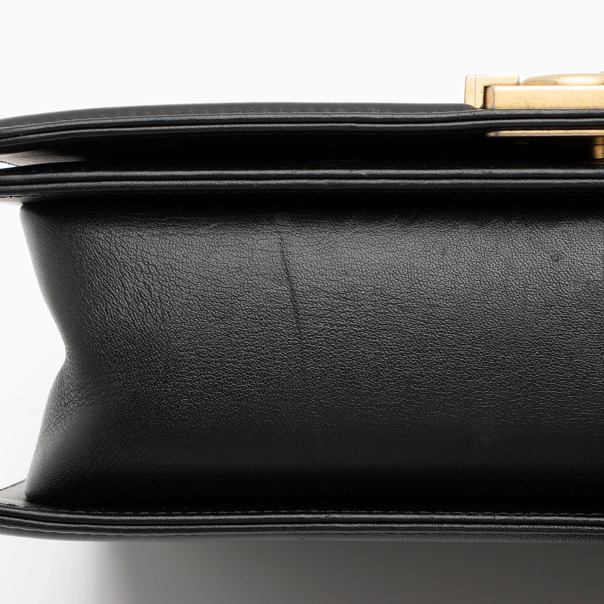 Chanel Lambskin Old Medium Boy Bag (SHF-QJr6Pf)