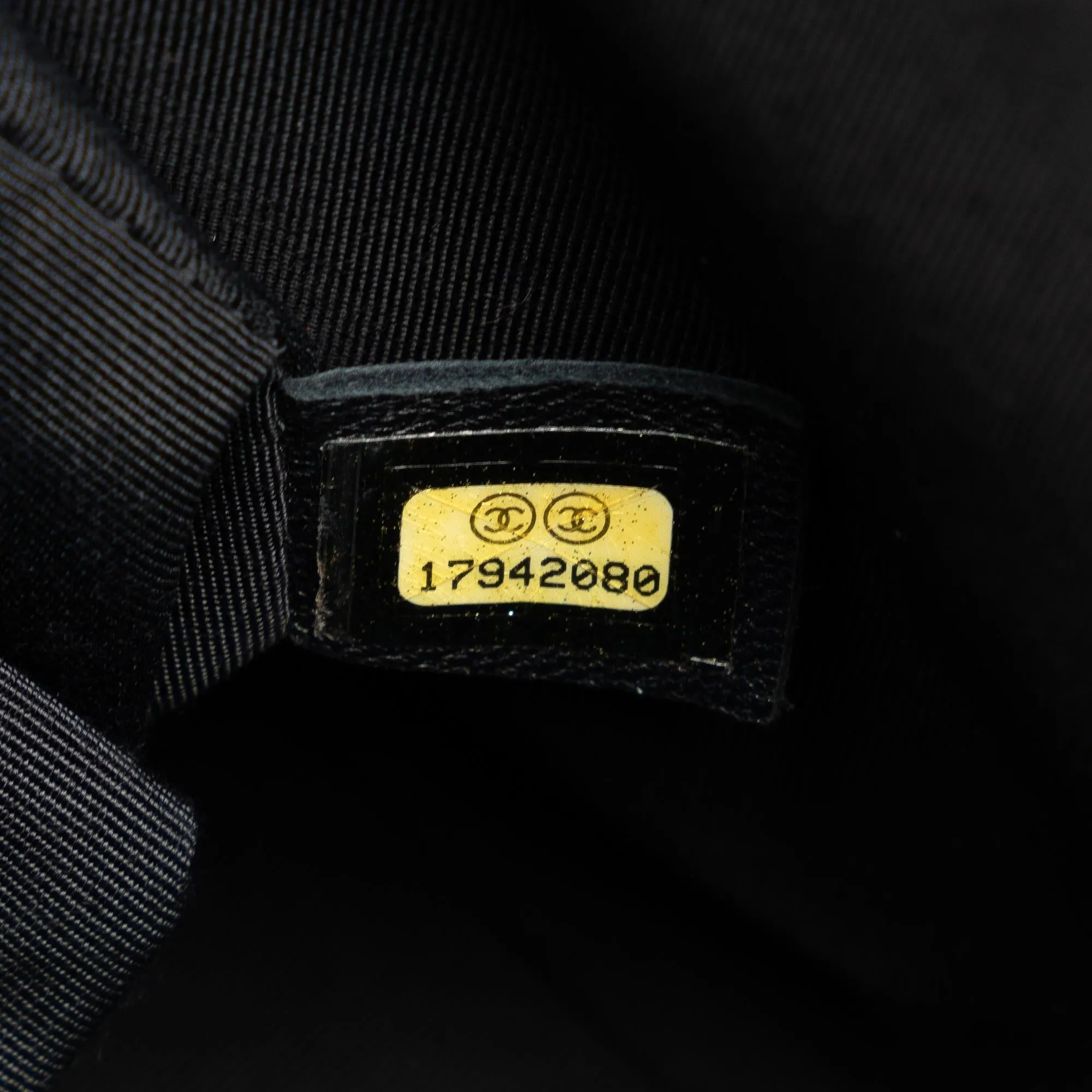 Chanel Large Lambskin Boy Flap (SHG-u6C00y)