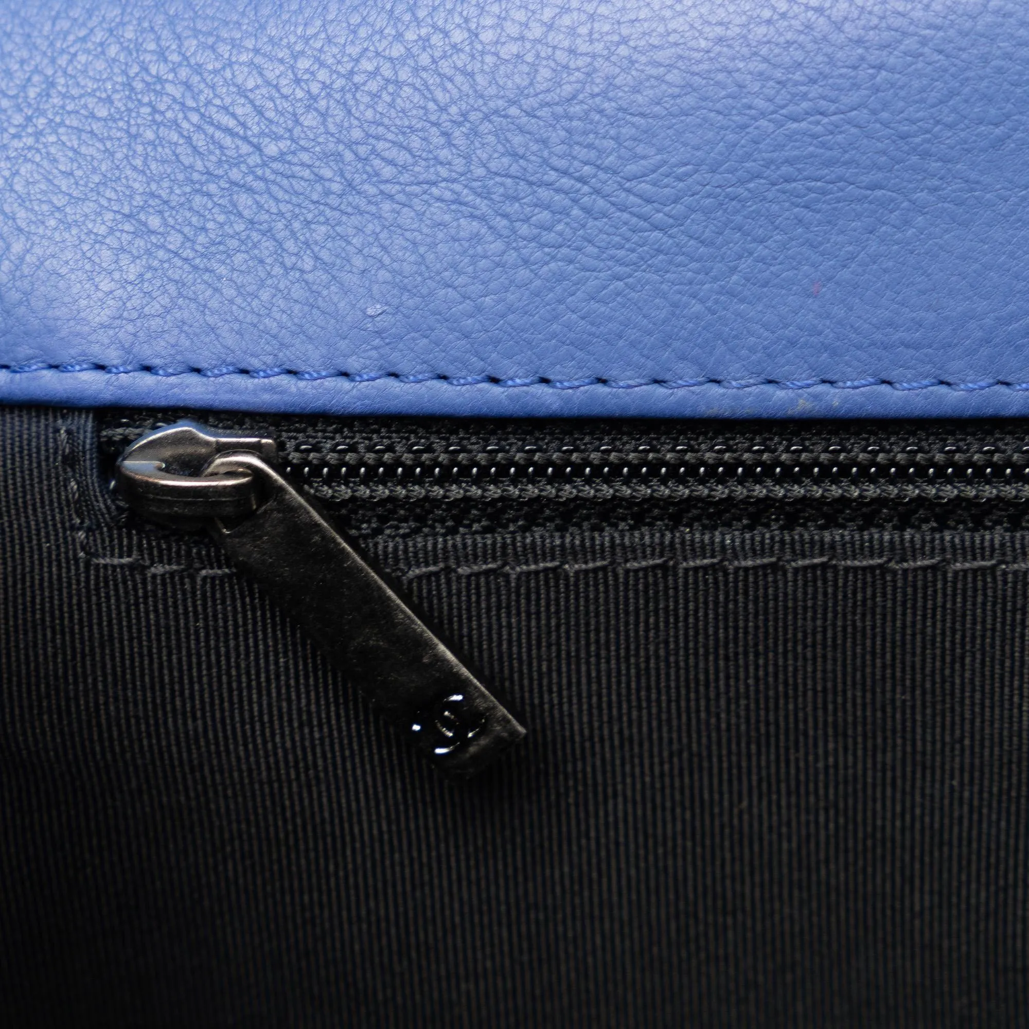 Chanel Large Lambskin Boy Flap (SHG-u6C00y)