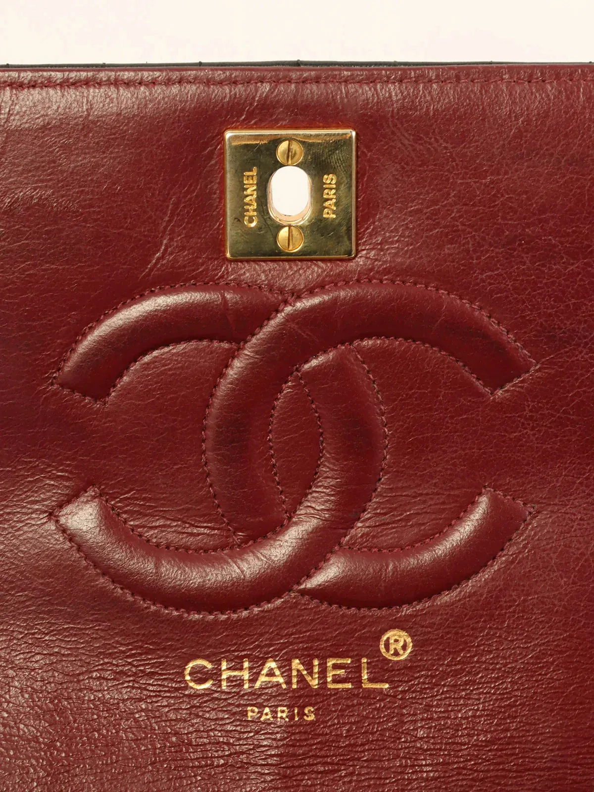 CHANEL Mademoiselle Stitch Circle Turn-Lock Chain Bag Black