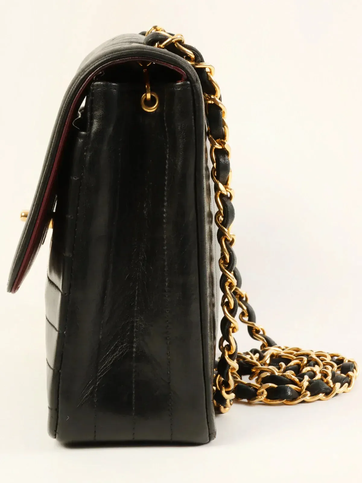 CHANEL Mademoiselle Stitch Circle Turn-Lock Chain Bag Black