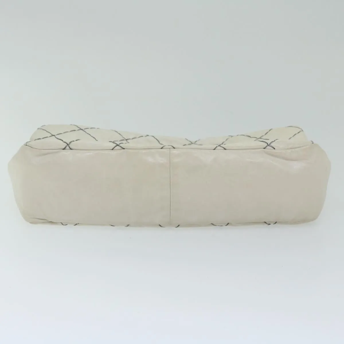 CHANEL Matelasse Chain Shoulder Bag Leather White CC Auth yk10764
