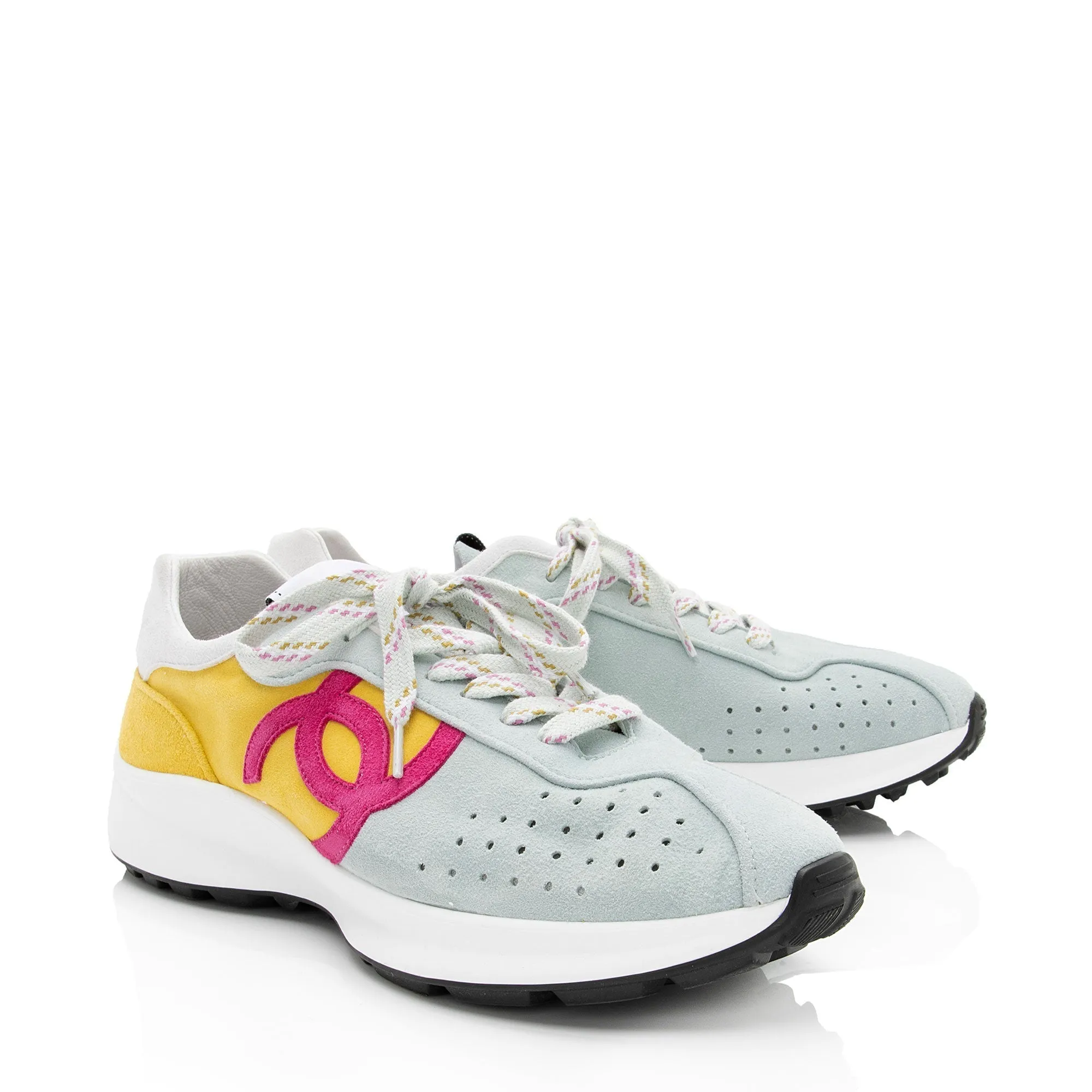 Chanel Perforated Suede Kidskin CC Sneakers - Size 10 / 40 (SHF-9fAeml)