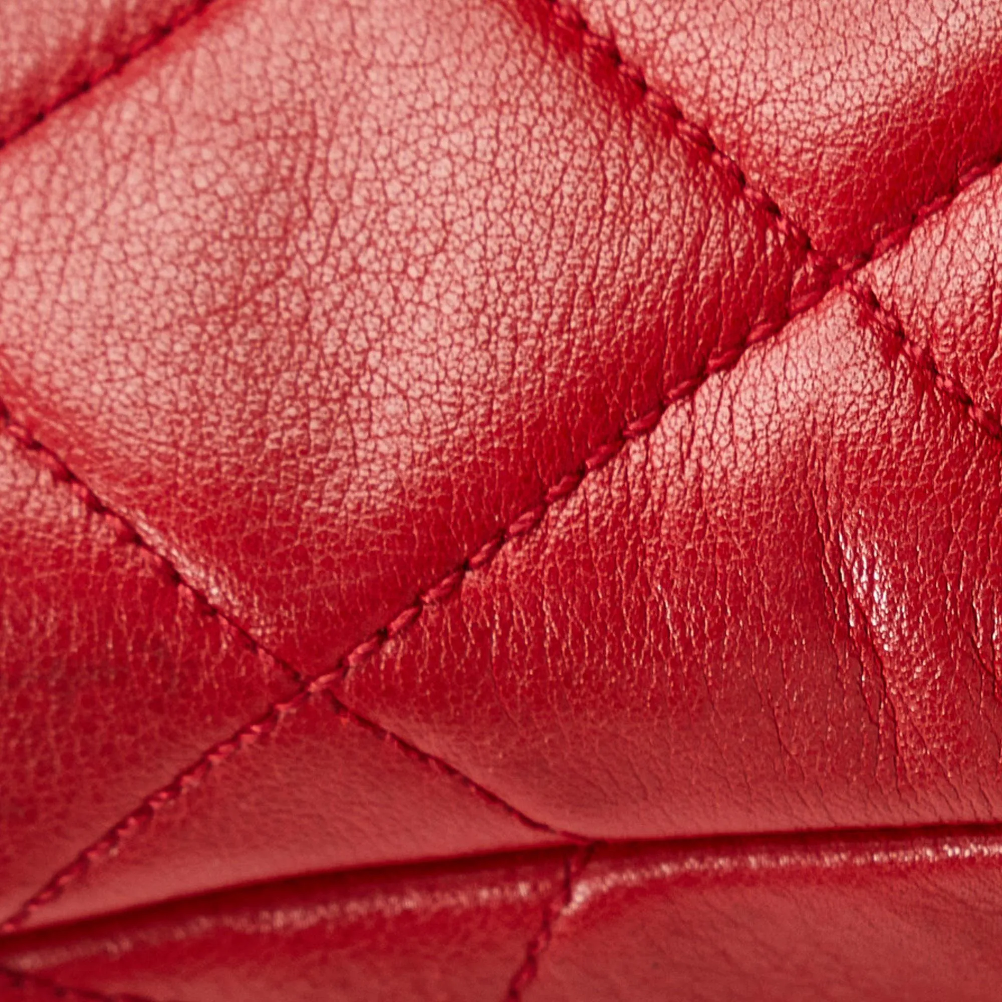 Chanel Quilted Lambskin Shoulder Bag (SHG-Qw6dWQ)