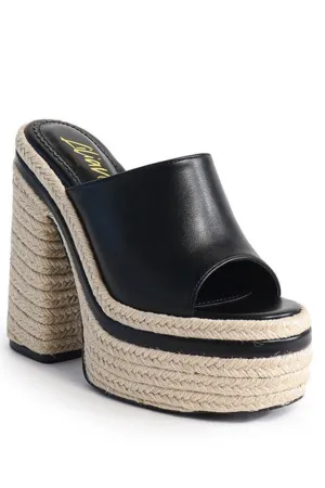 Chic Peak Espadrille Mules
(Black)