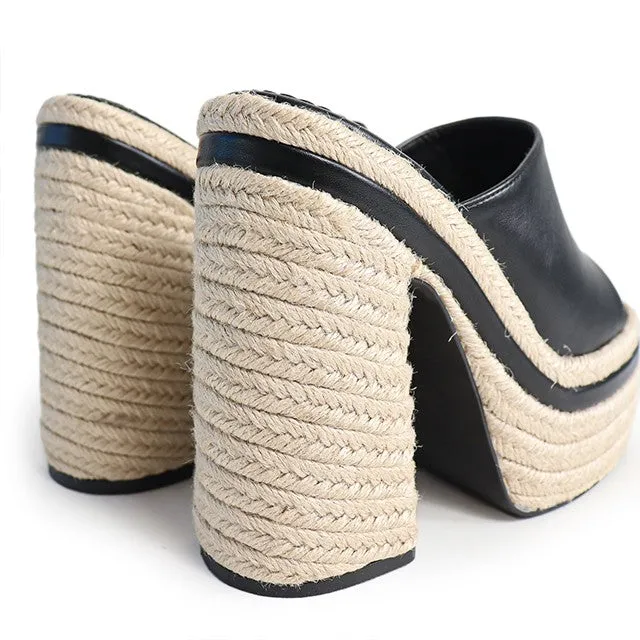 Chic Peak Espadrille Mules
(Black)