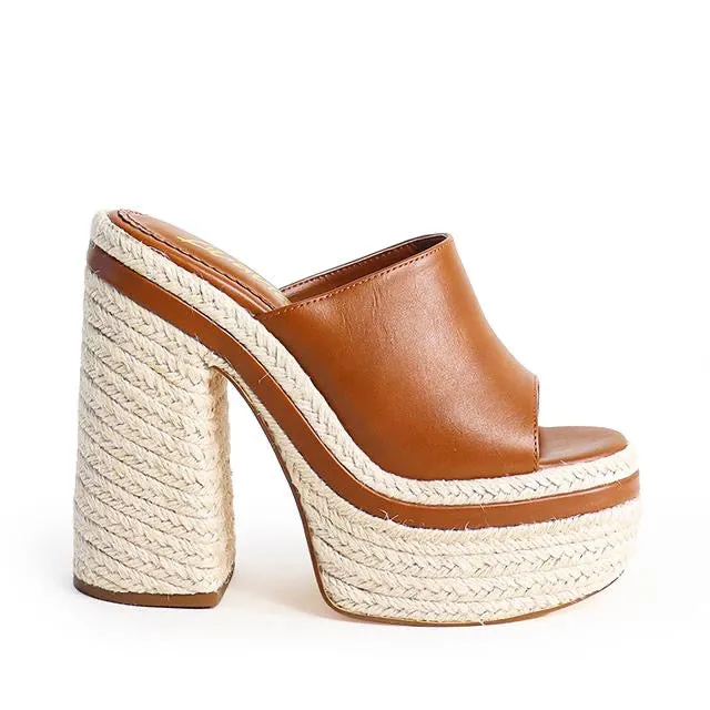 Chic Peak  Espadrille Mules (Tan)
