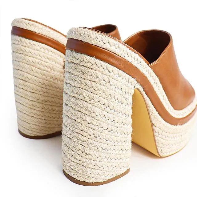 Chic Peak  Espadrille Mules (Tan)