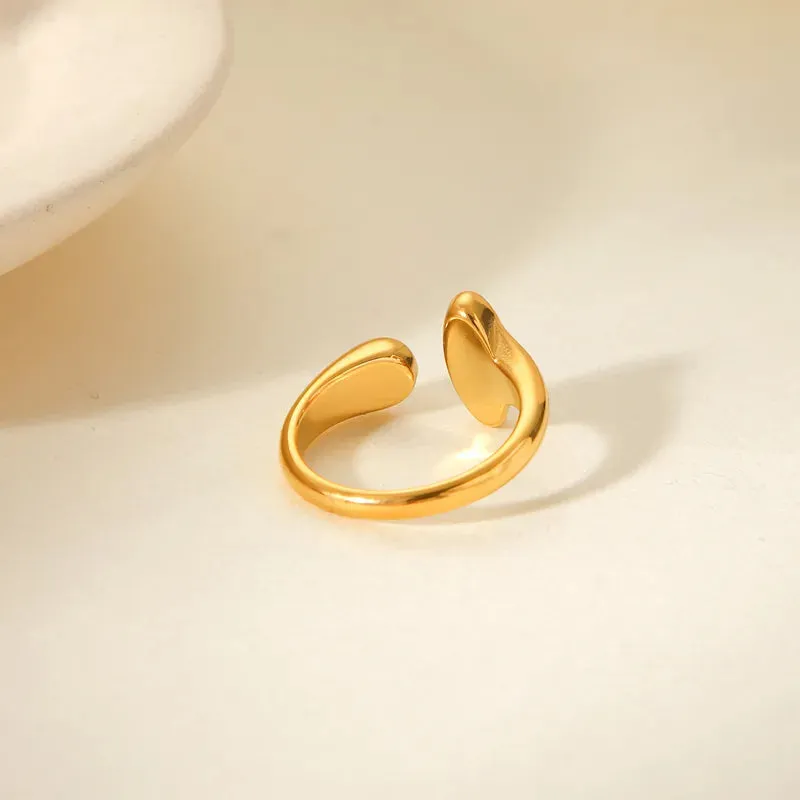 Elegant Curve Open Ring