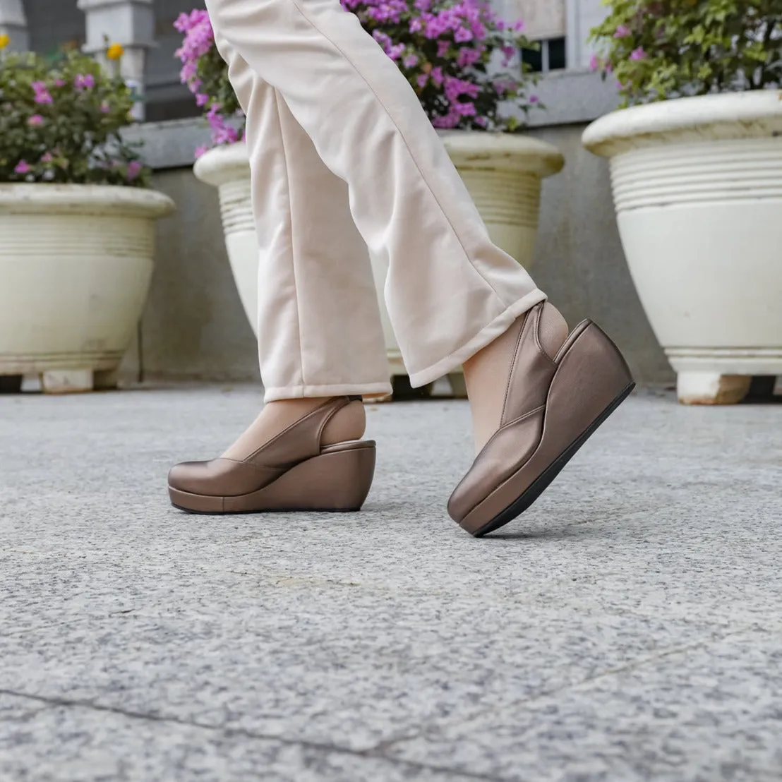 Reana SE Slingback Wedge