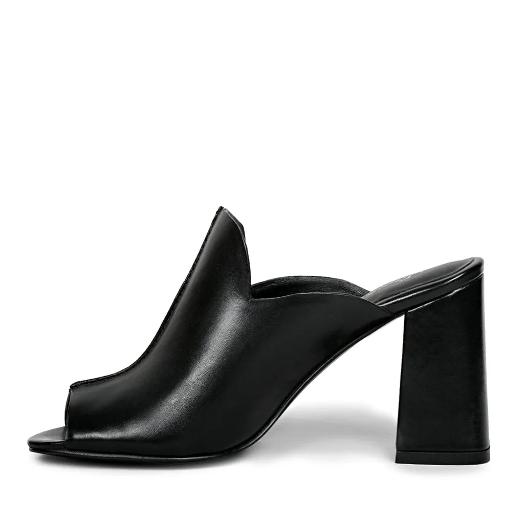 Saint Amor Black Leather Block Heel Mule