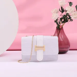 Women’s Elegant Small Crossbody Bag with Chain Shoulder Strap